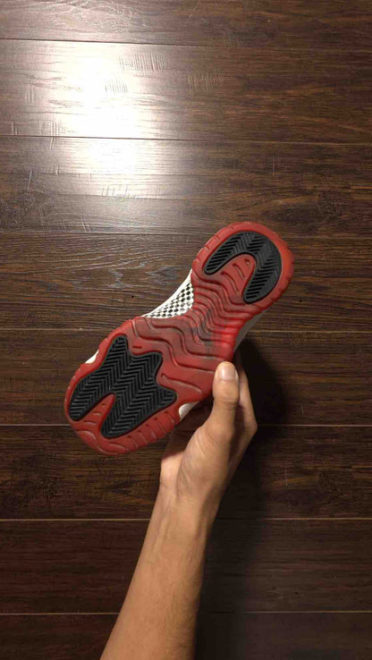 Jordan 11 Retro Playoffs Bred (2019) (GS) [USED] - 5.5Y