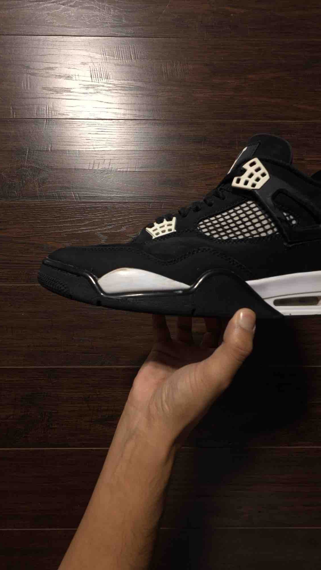 Jordan 4 Retro White Thunder [USED] - 11.5 M