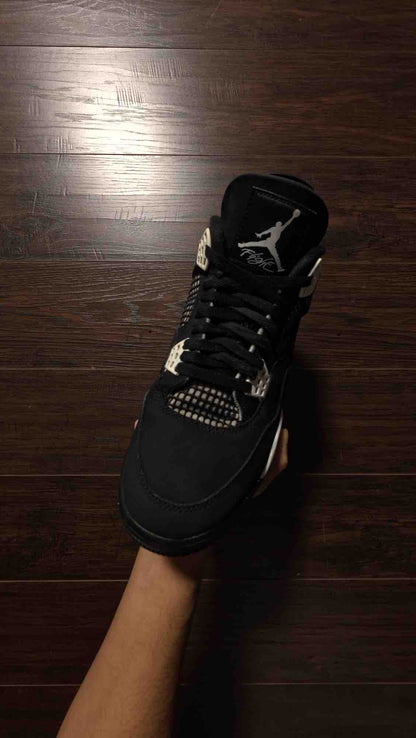 Jordan 4 Retro White Thunder [USED] - 11.5 M