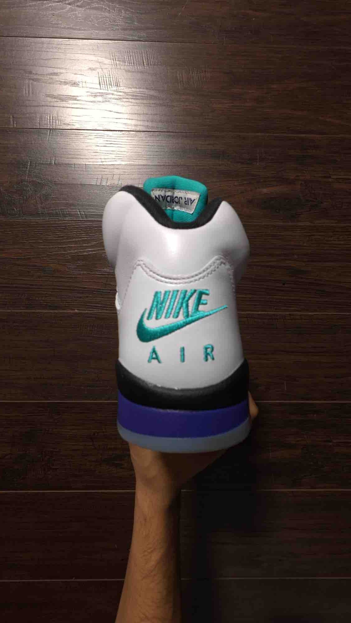 Jordan 5 Retro Grape (2025) [USED] - 11 M