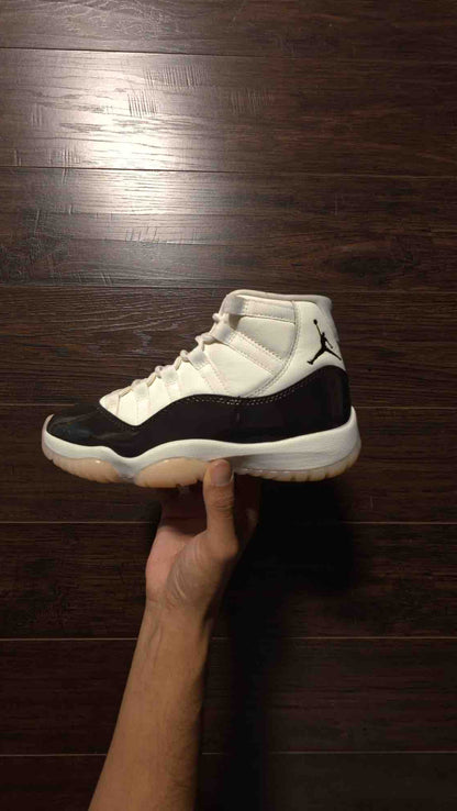 Jordan 11 Retro Neapolitan (Women's) [USED] - 6W