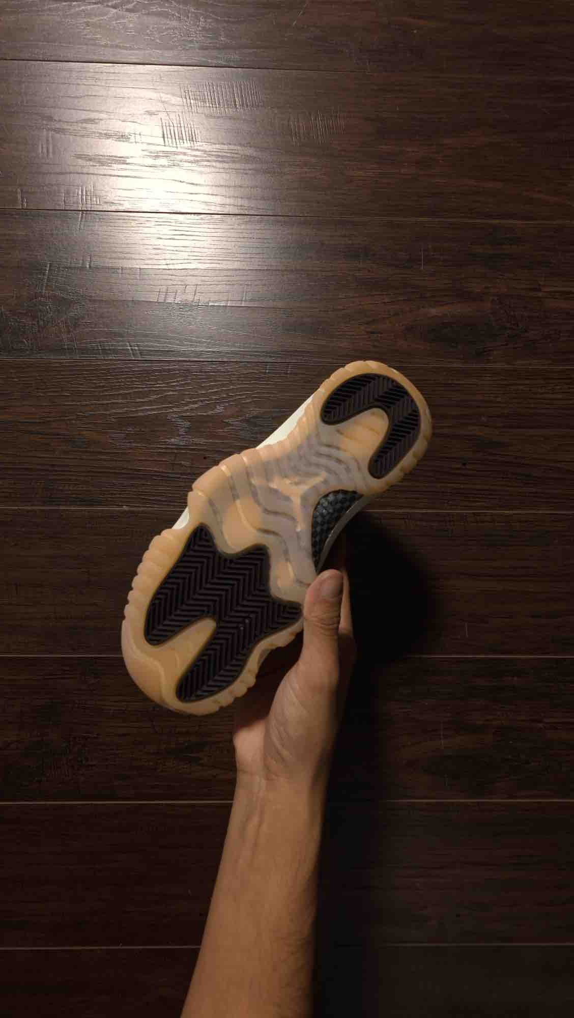 Jordan 11 Retro Neapolitan (Women's) [USED] - 6W