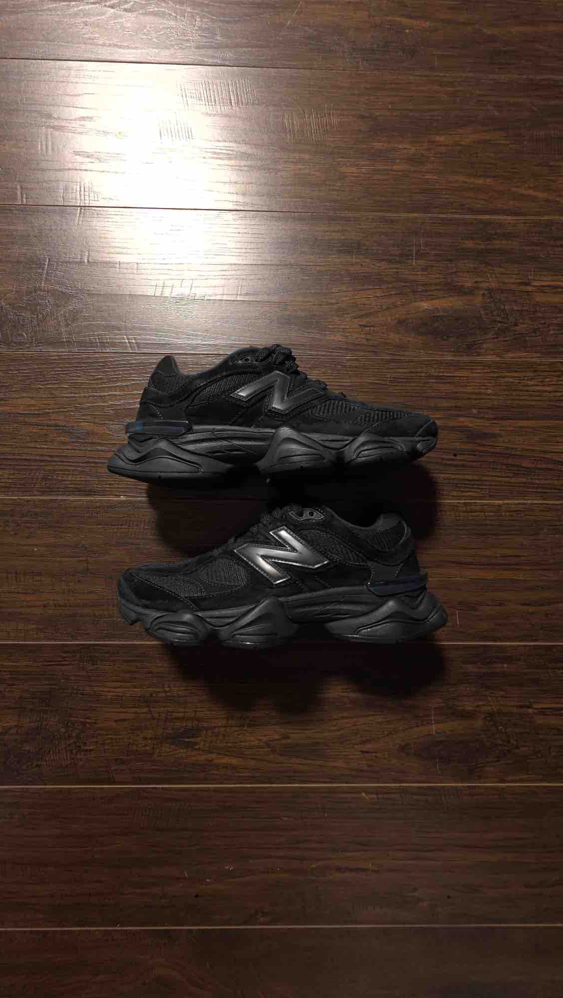 New Balance 9060 Triple Black [USED] - 8.5 M