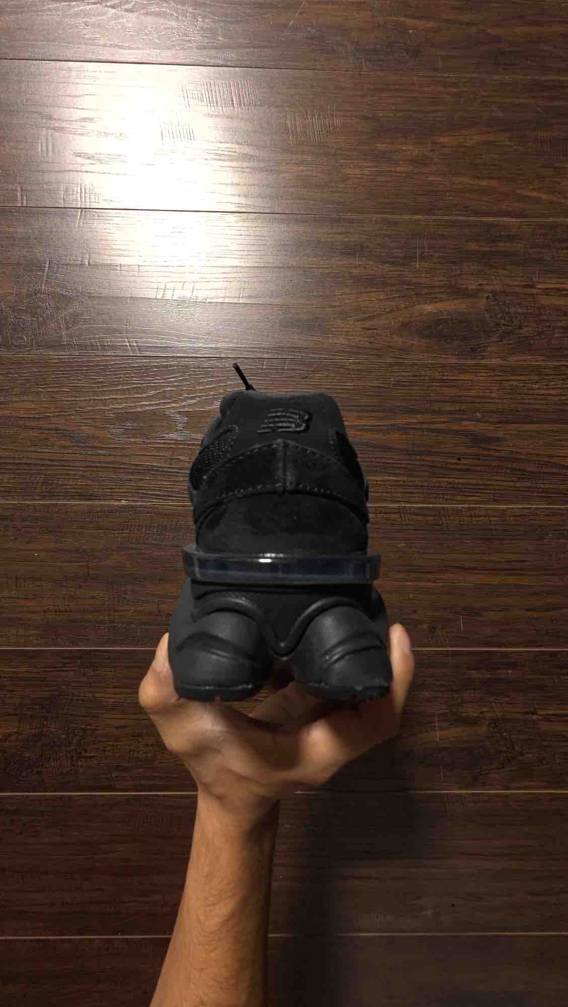 New Balance 9060 Triple Black [USED] - 8.5 M