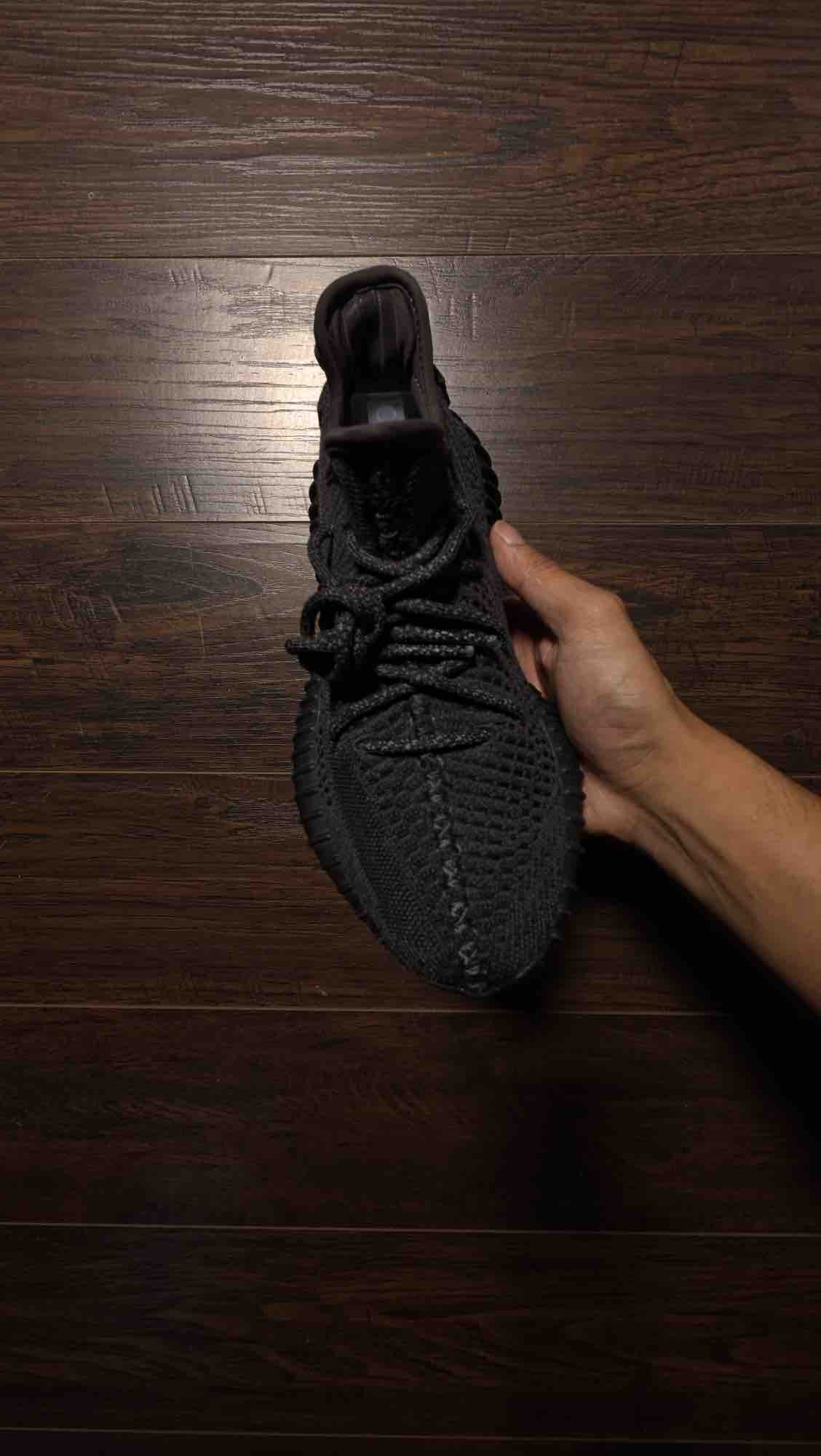 adidas Yeezy Boost 350 V2 Black (Non-Reflective) [USED] - 6.5 Y