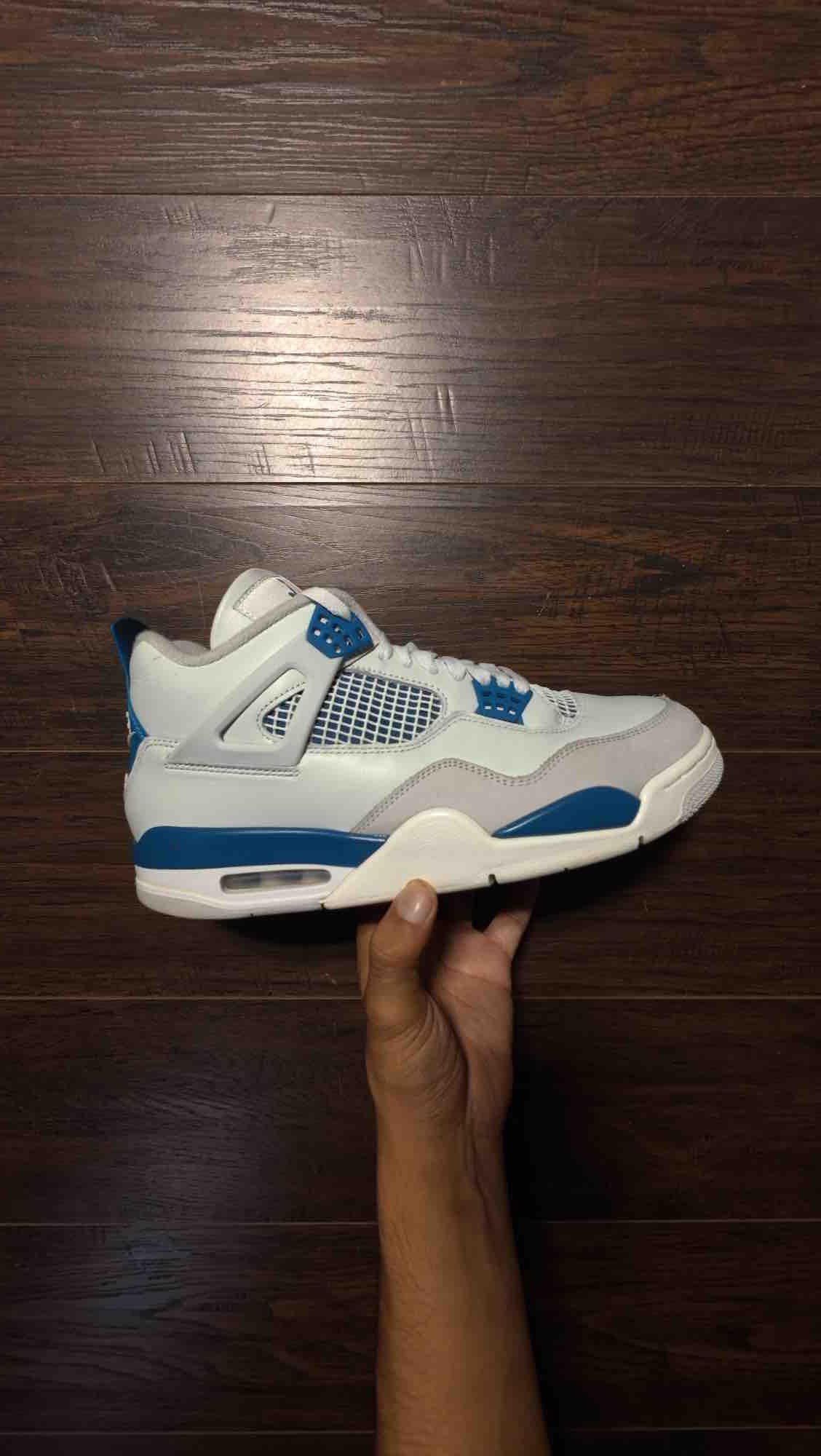 Jordan 4 Retro Military Blue (2024) [USED] - 10.5 M