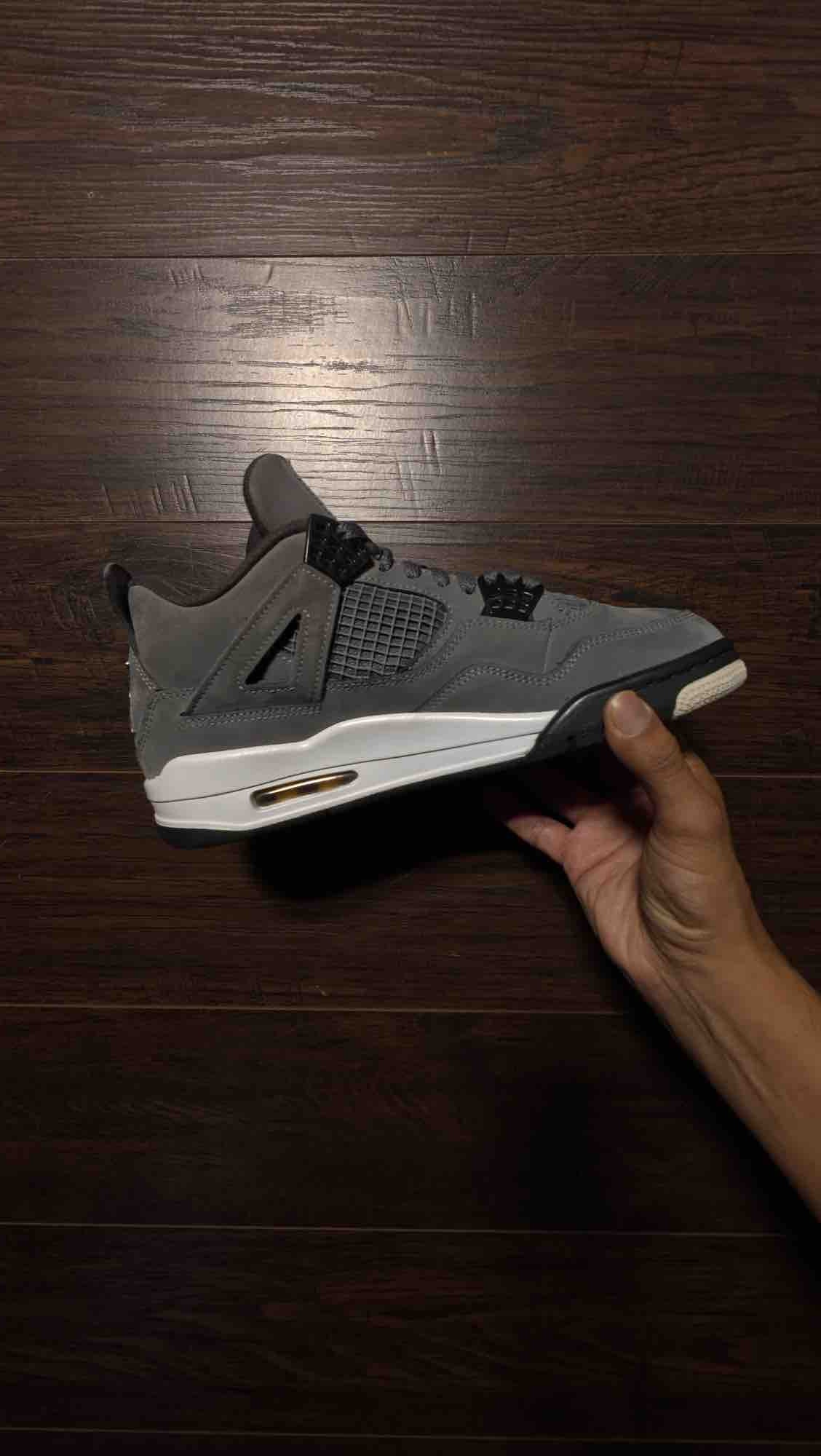 Jordan 4 Retro Cool Grey (2019) [USED] - 10.5 M