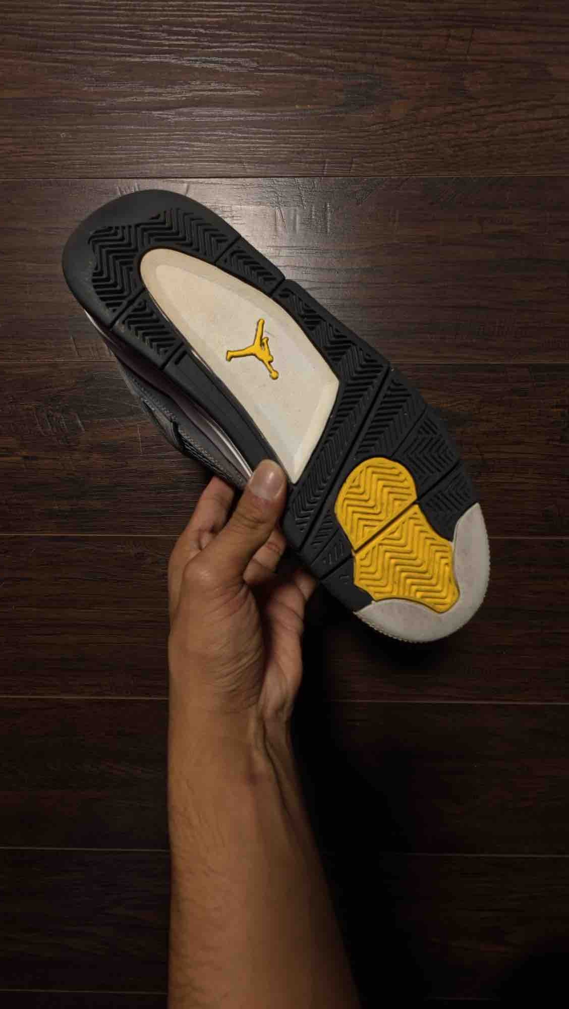 Jordan 4 Retro Cool Grey (2019) [USED] - 10.5 M