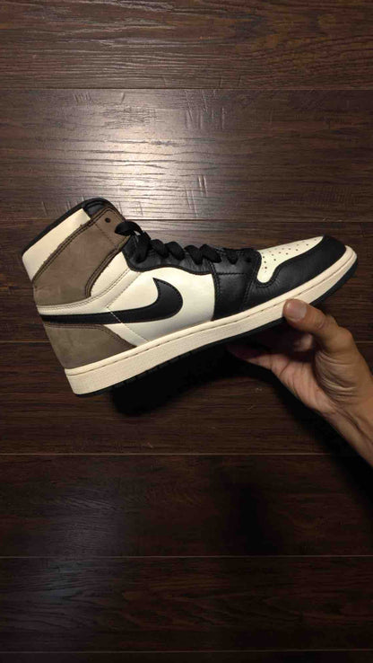 Jordan 1 Retro High Dark Mocha [USED] - 10.5 M