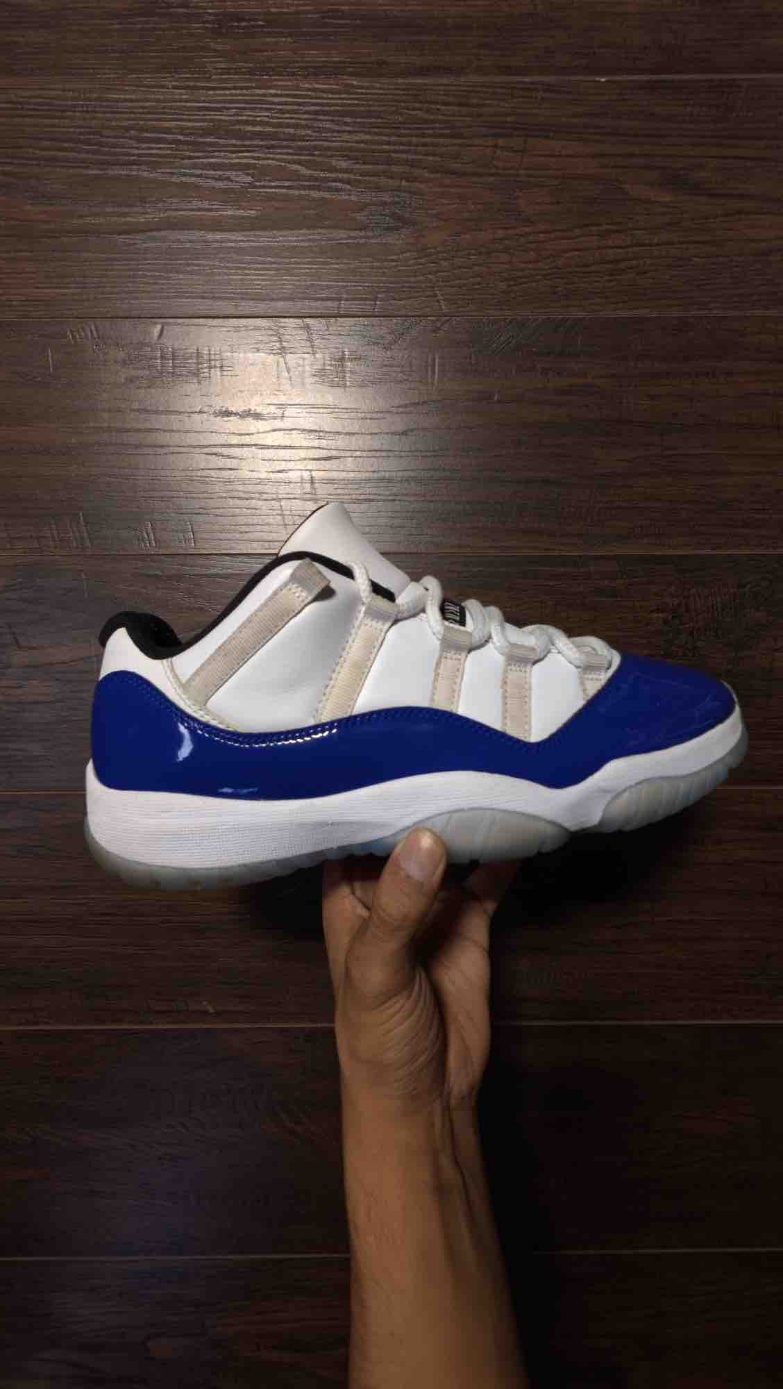 Jordan 11 Retro Low White Concord (Women's) [USED] - 10 M
