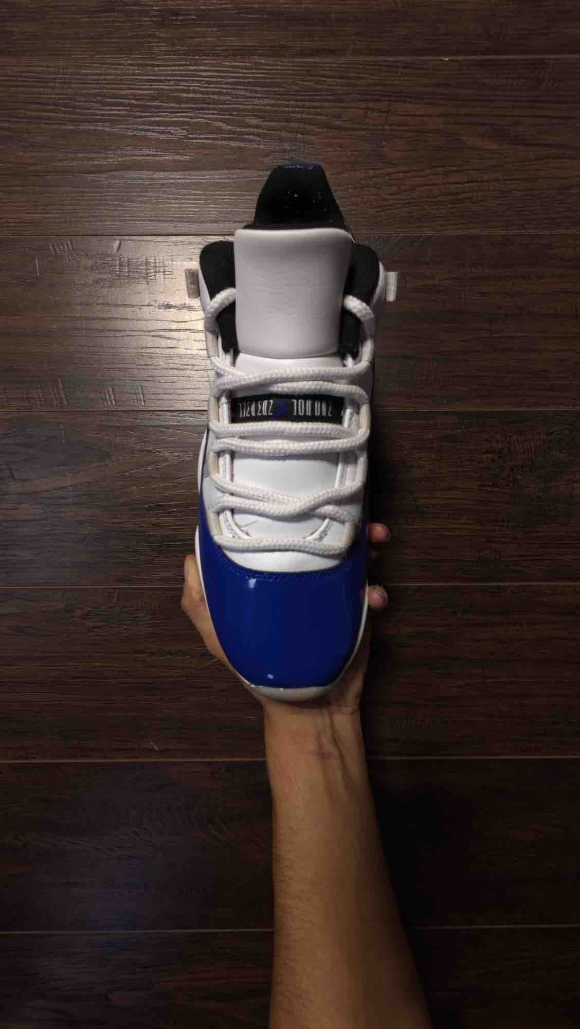 Jordan 11 Retro Low White Concord (Women's) [USED] - 10 M