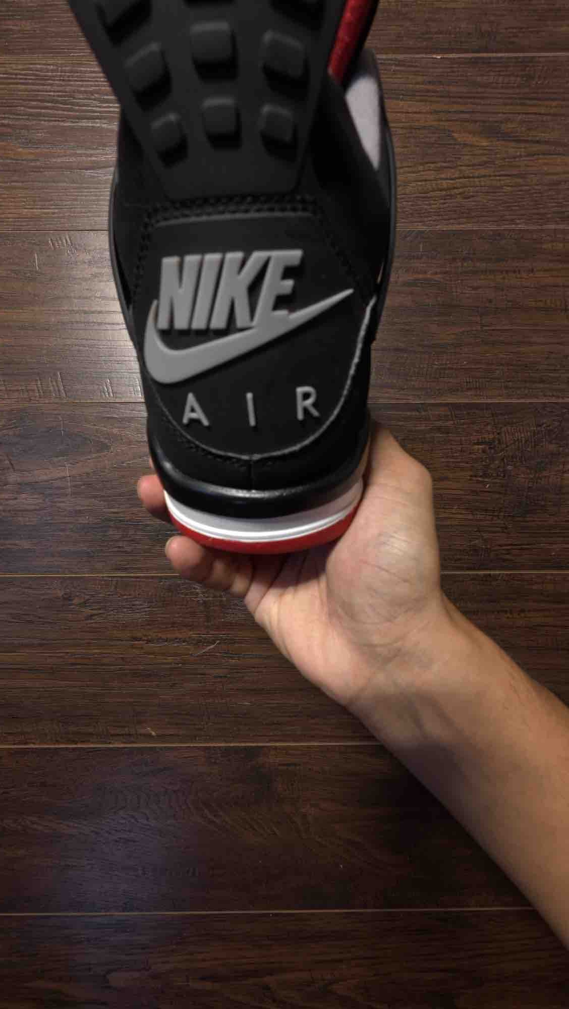 Jordan 4 Retro Bred (2019) [USED] - 11 M