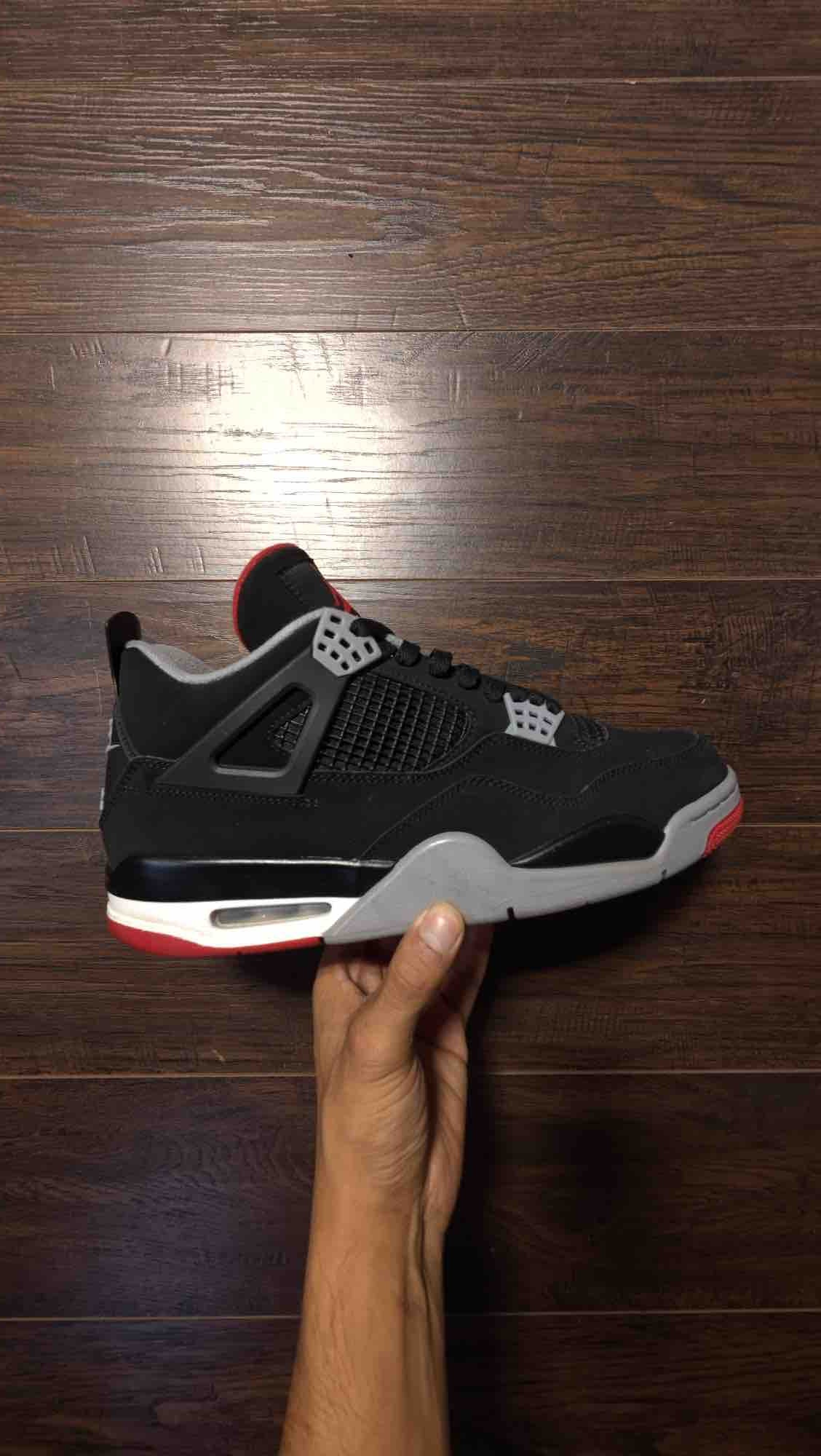 Jordan 4 Retro Bred (2019) [USED] - 11 M