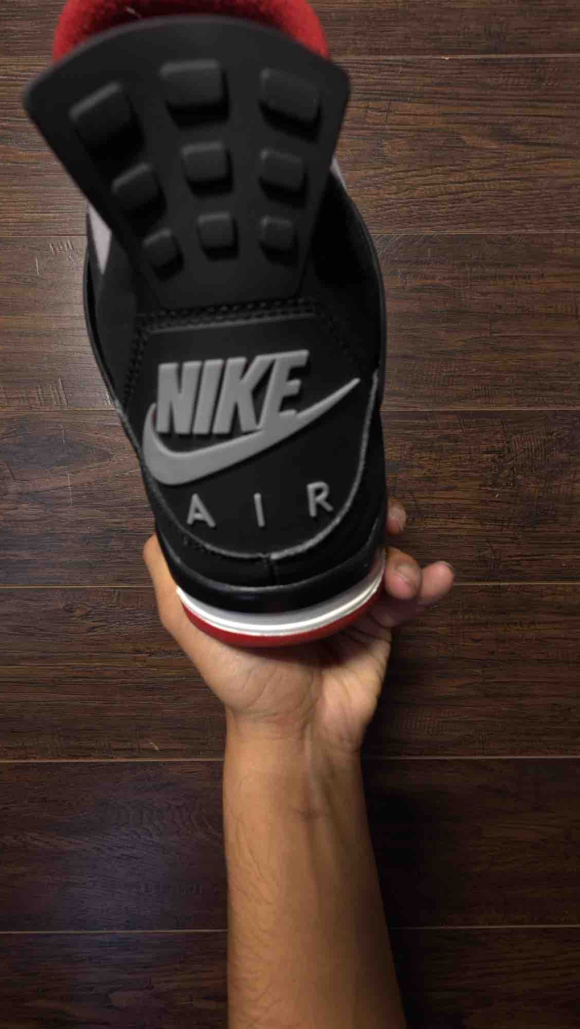 Jordan 4 Retro Bred (2019) [USED] - 11 M