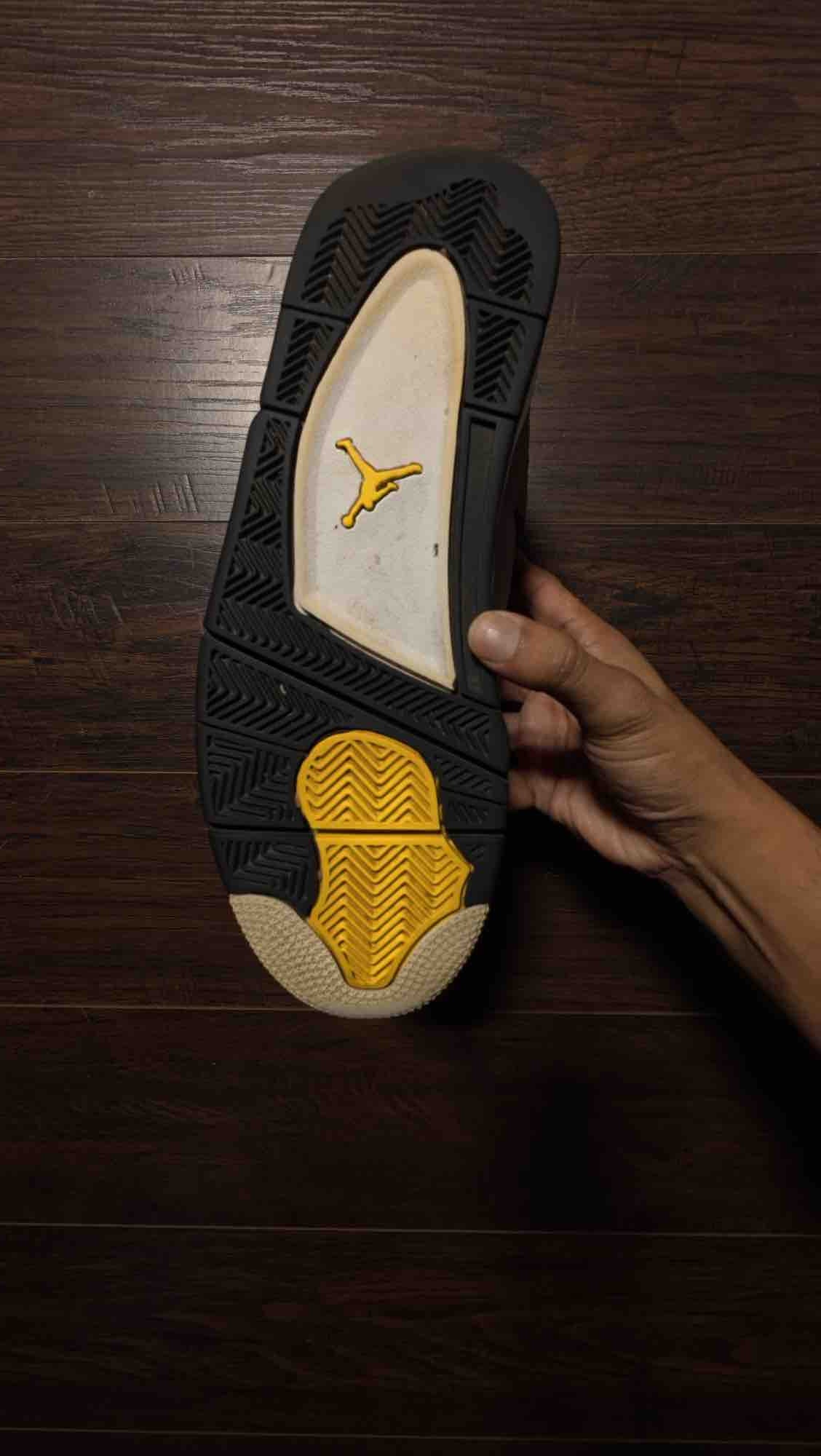 Jordan 4 Retro Cool Grey (2019) [USED] - 8 M