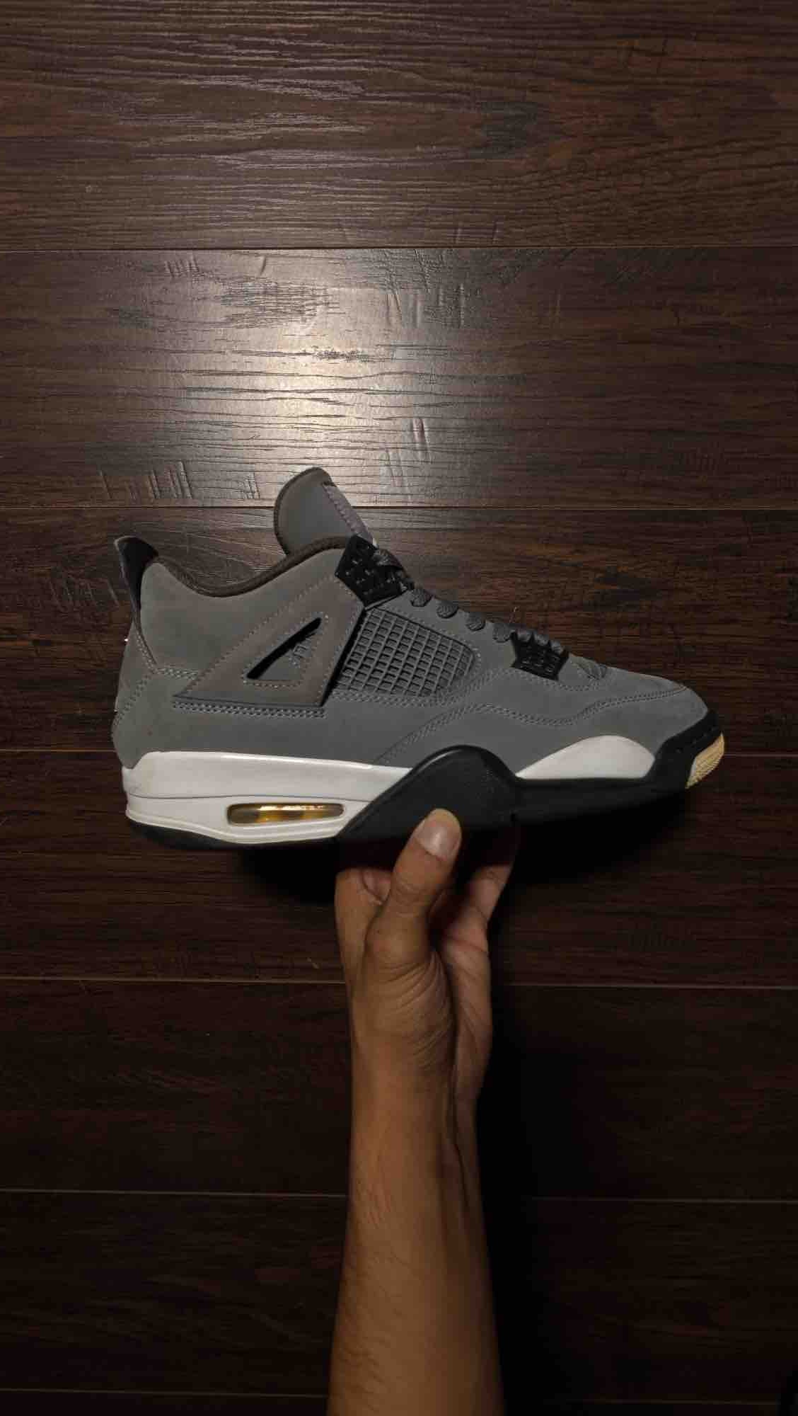 Jordan 4 Retro Cool Grey (2019) [USED] - 8 M