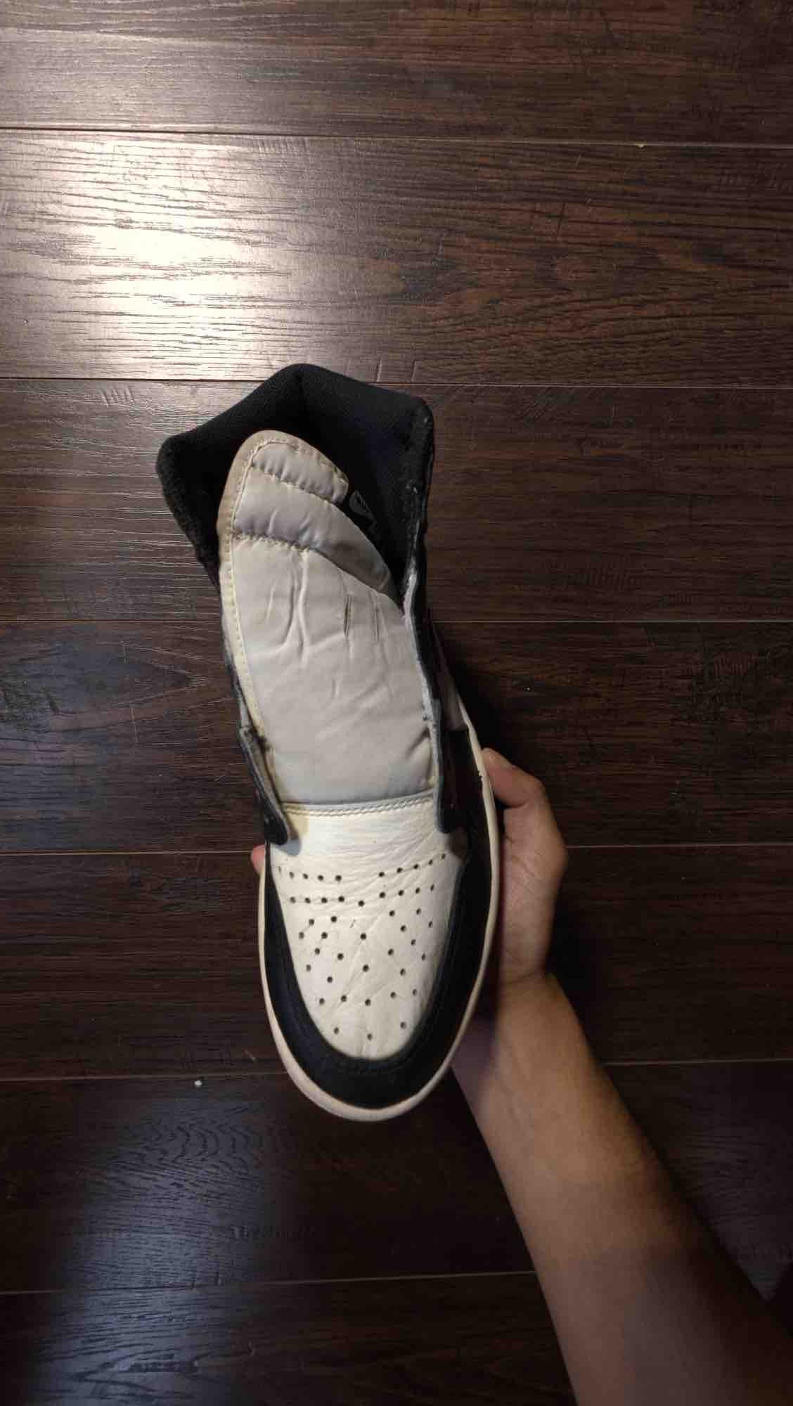 Jordan 1 Retro High OG Dark Mocha [USED] - 9.5 M