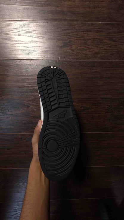 Jordan 1 Retro High OG Dark Mocha [USED] - 9.5 M