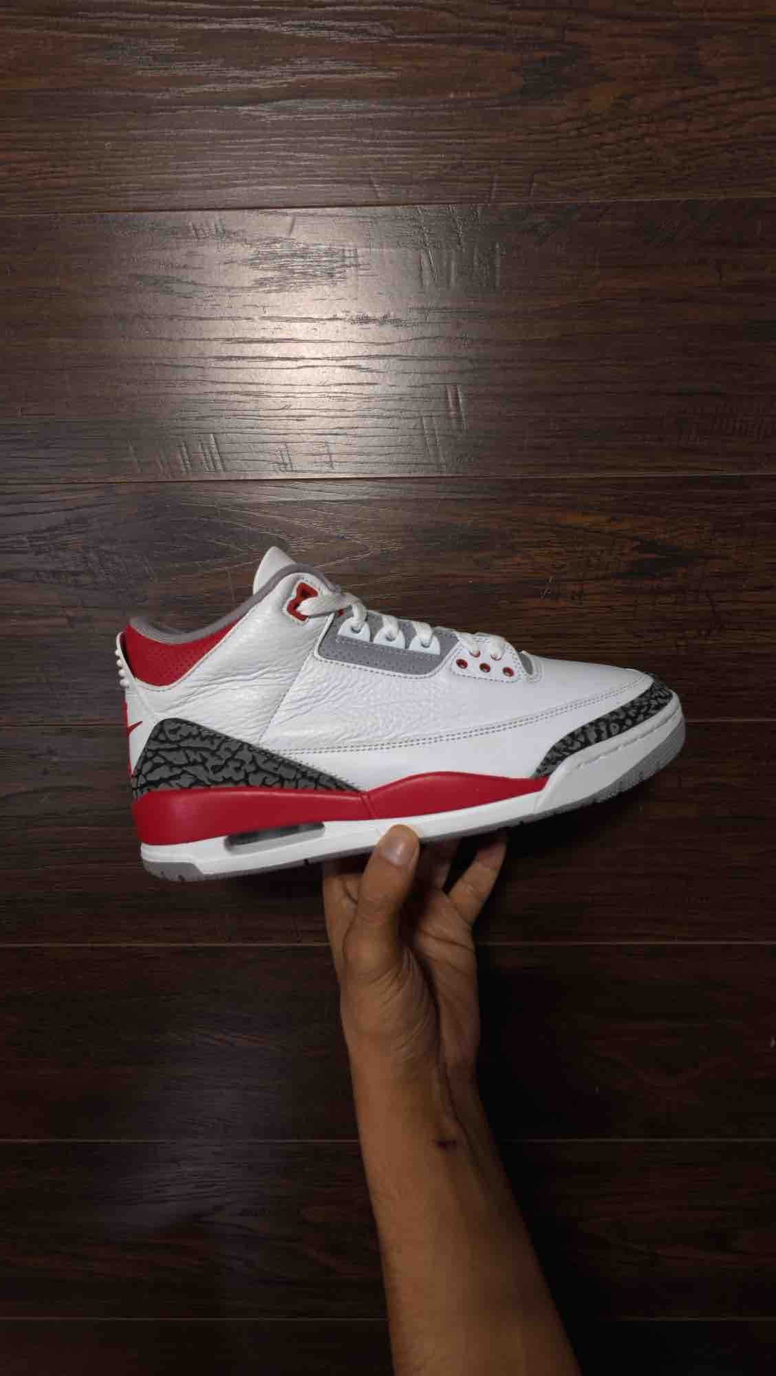 Jordan 3 Retro Fire Red (2022) [USED] - 9.5 M