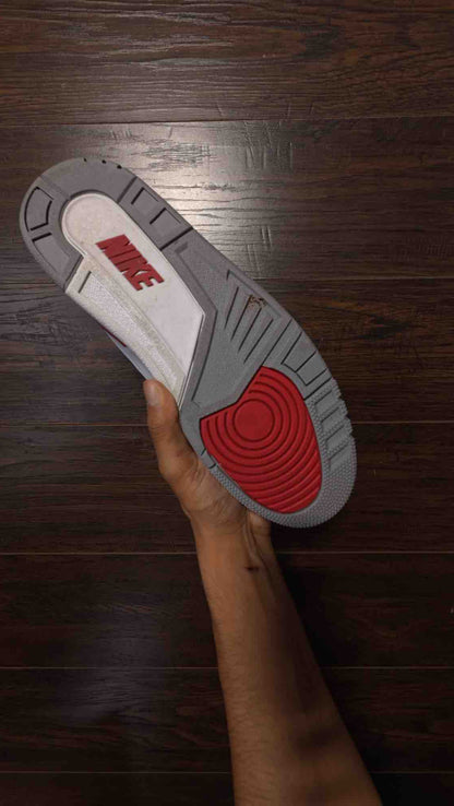 Jordan 3 Retro Fire Red (2022) [USED] - 9.5 M