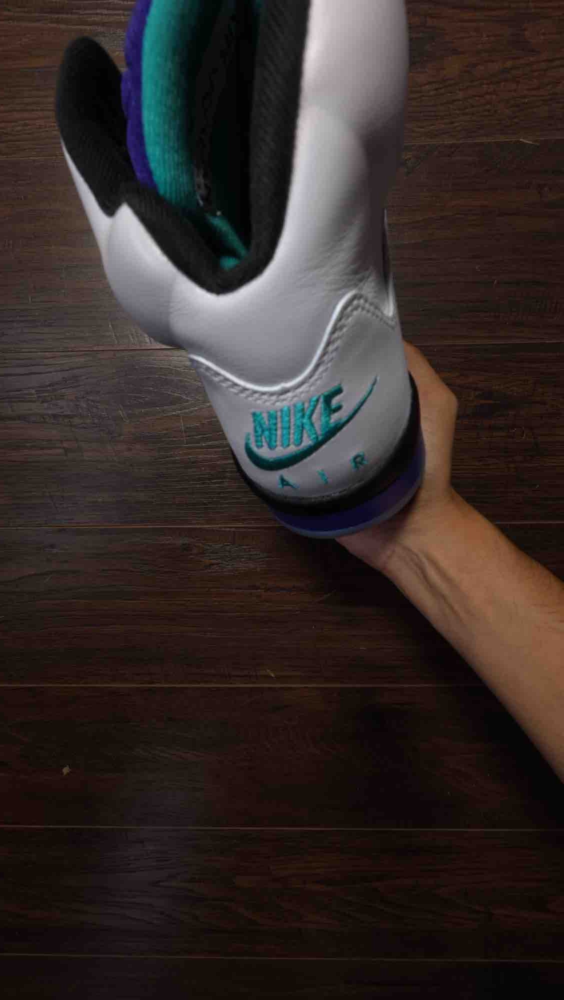 Jordan 5 Retro Grape (2025) [USED] - 9.5 M