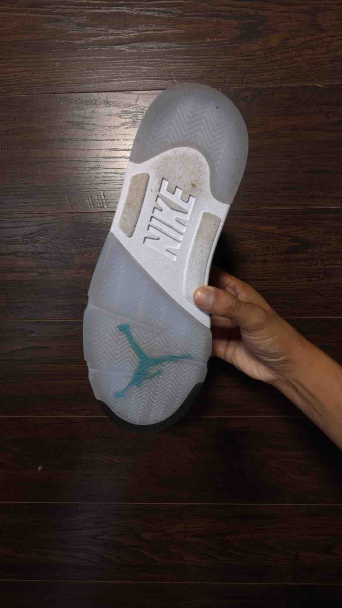 Jordan 5 Retro Grape (2025) [USED] - 9.5 M