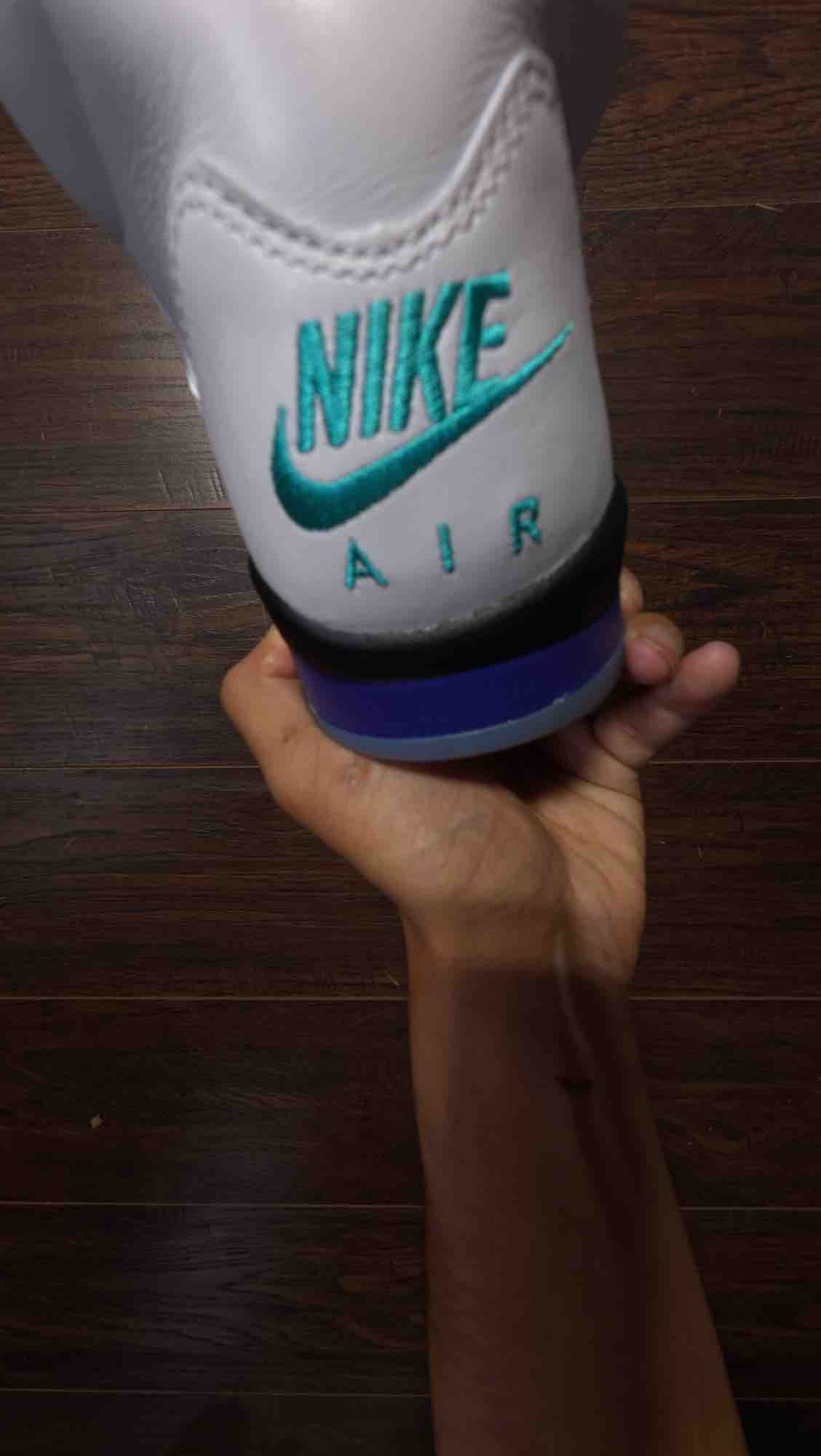 Jordan 5 Retro Grape (2025) [USED] - 9.5 M