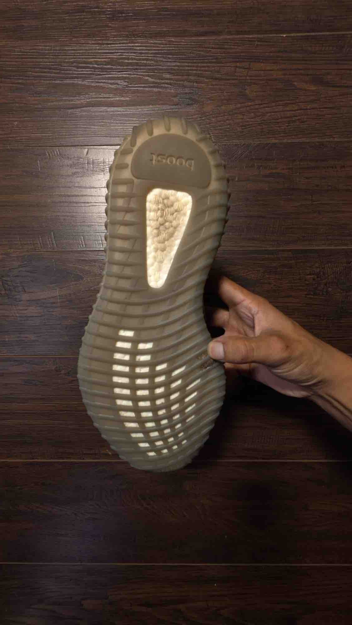 adidas Yeezy Boost 350 V2 Beluga 2.0 [USED] - 9.5 M