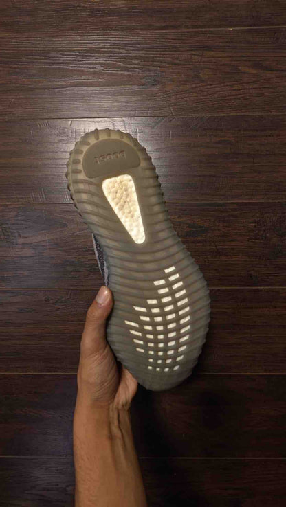 adidas Yeezy Boost 350 V2 Beluga 2.0 [USED] - 9.5 M