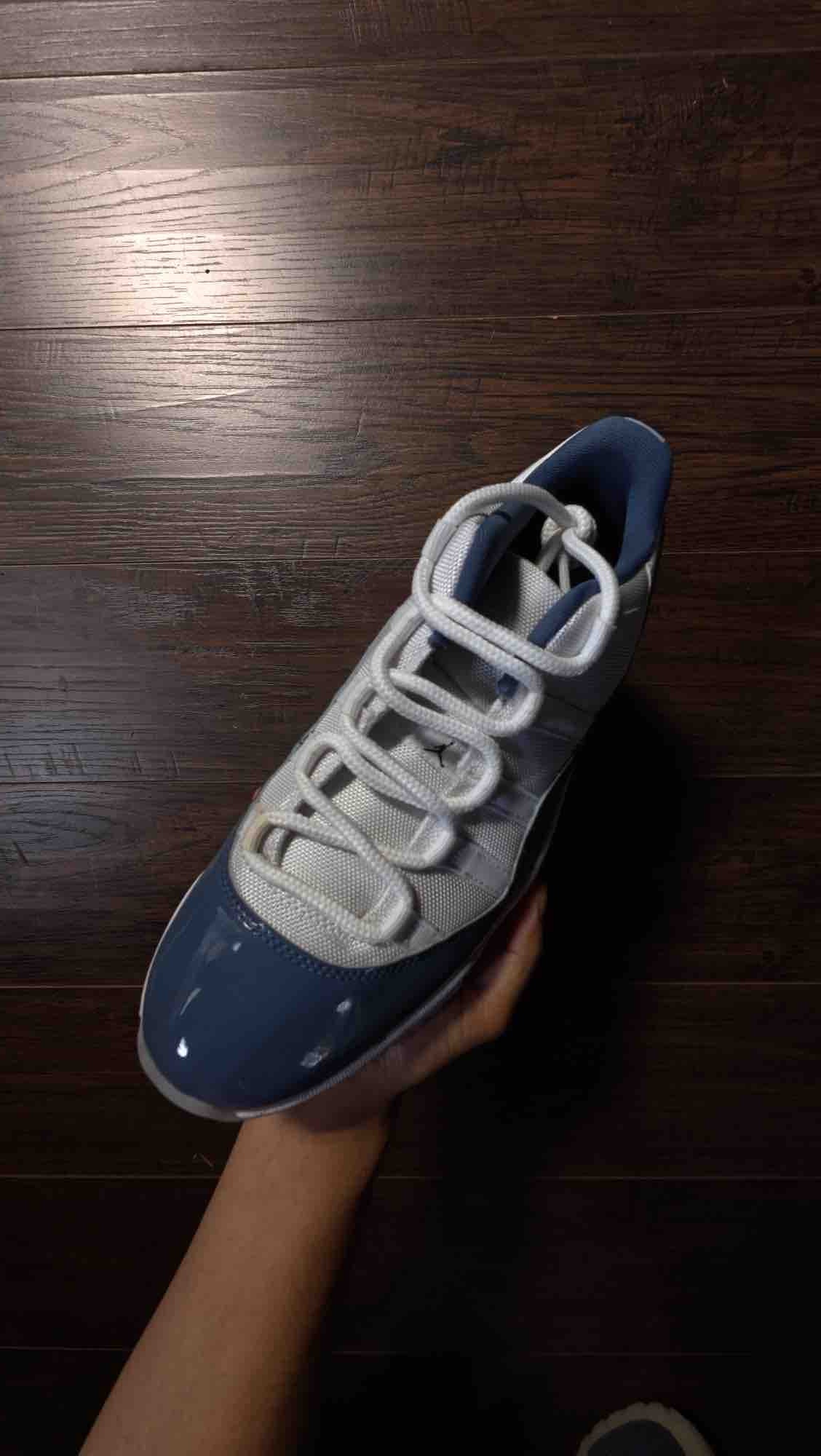 Jordan 11 Retro Low Diffused Blue [USED] - 9.5 M