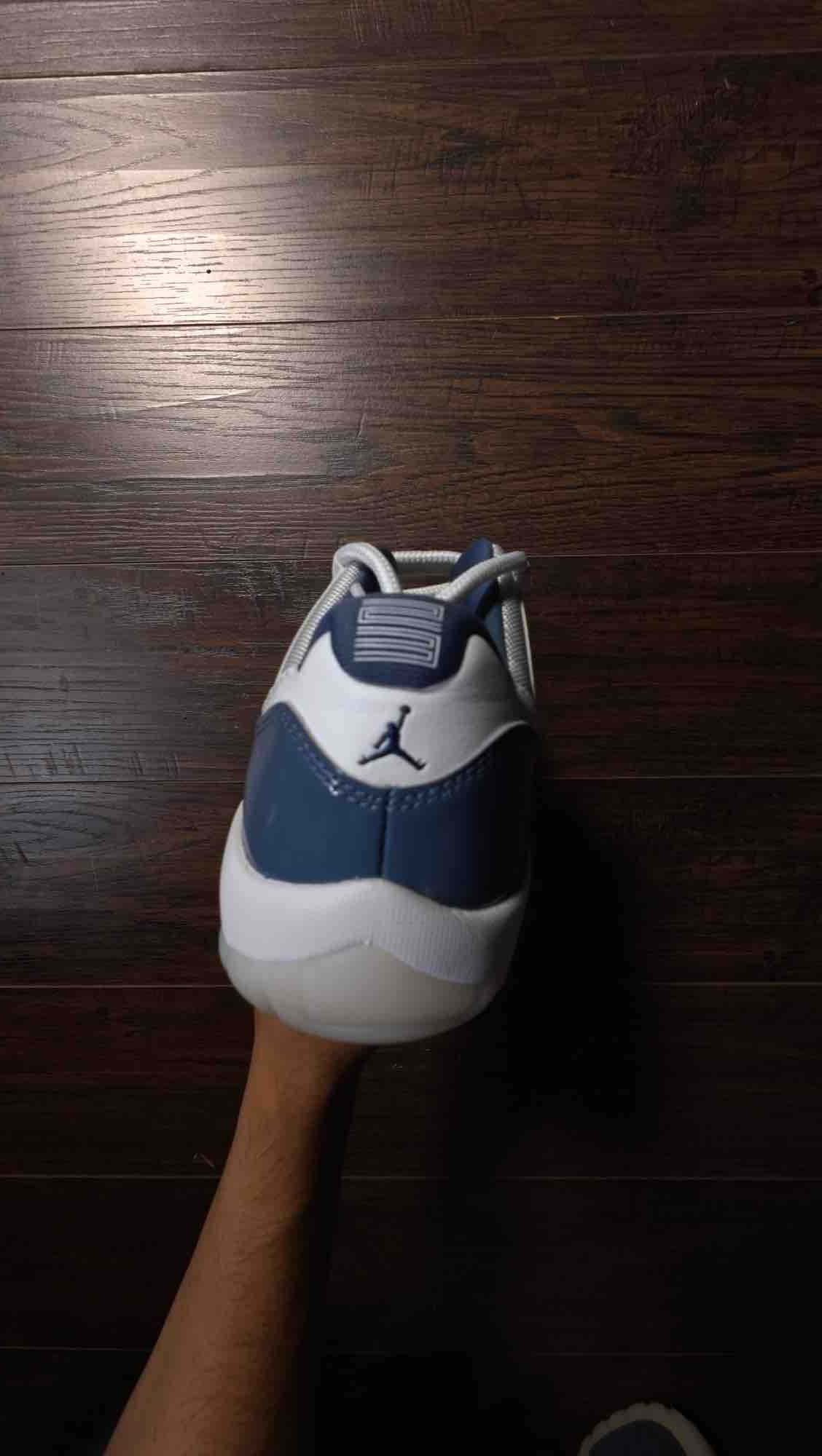 Jordan 11 Retro Low Diffused Blue [USED] - 9.5 M