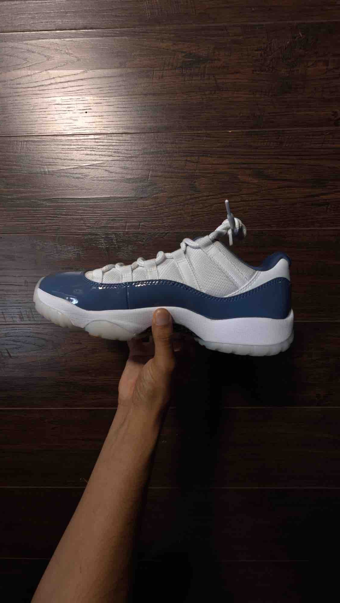 Jordan 11 Retro Low Diffused Blue [USED] - 9.5 M