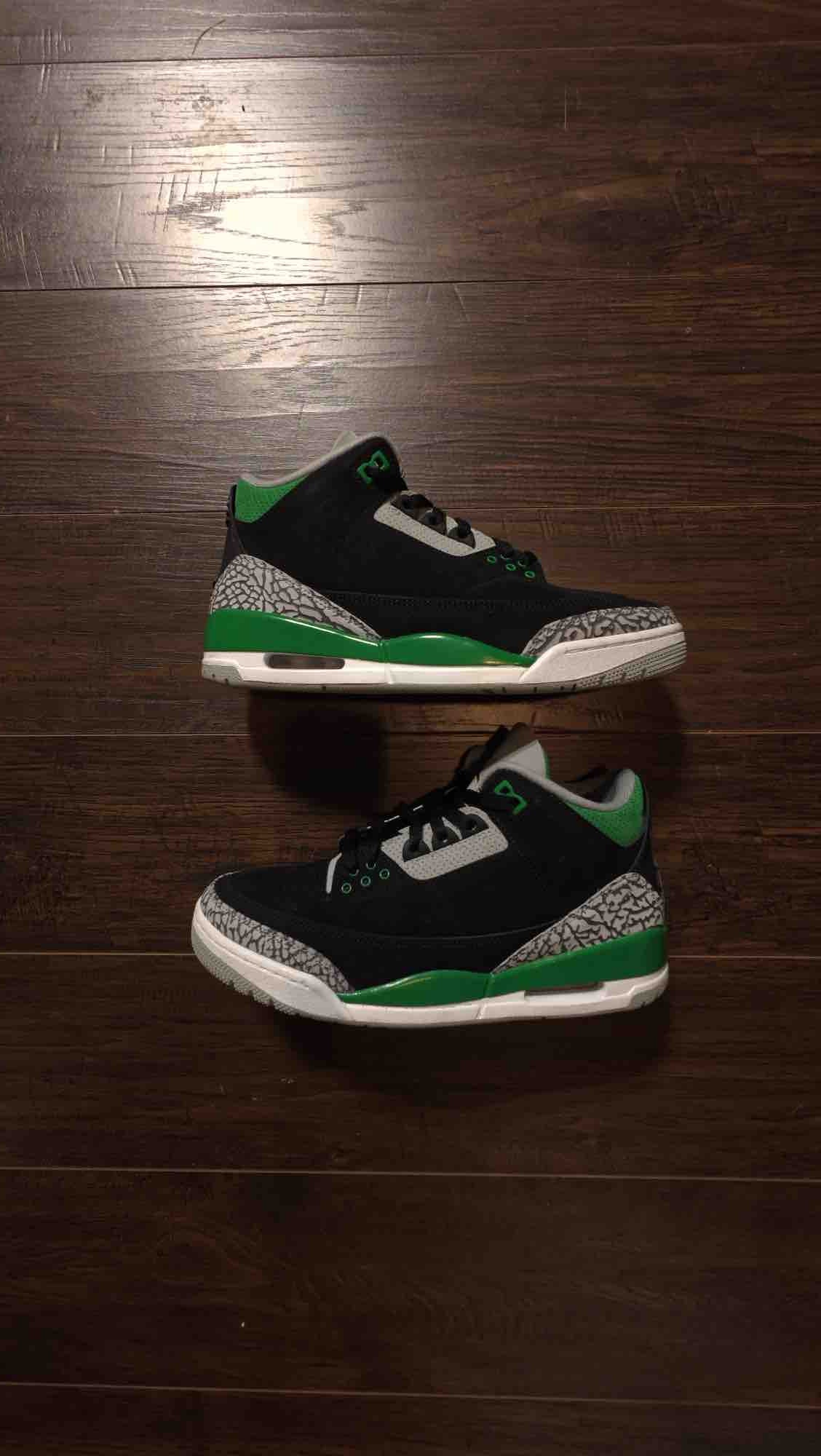 Jordan 3 Retro Pine Green [USED] - 9 M