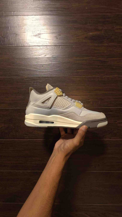 Jordan 4 Retro SE Craft Photon Dust [NEW] - 8 M