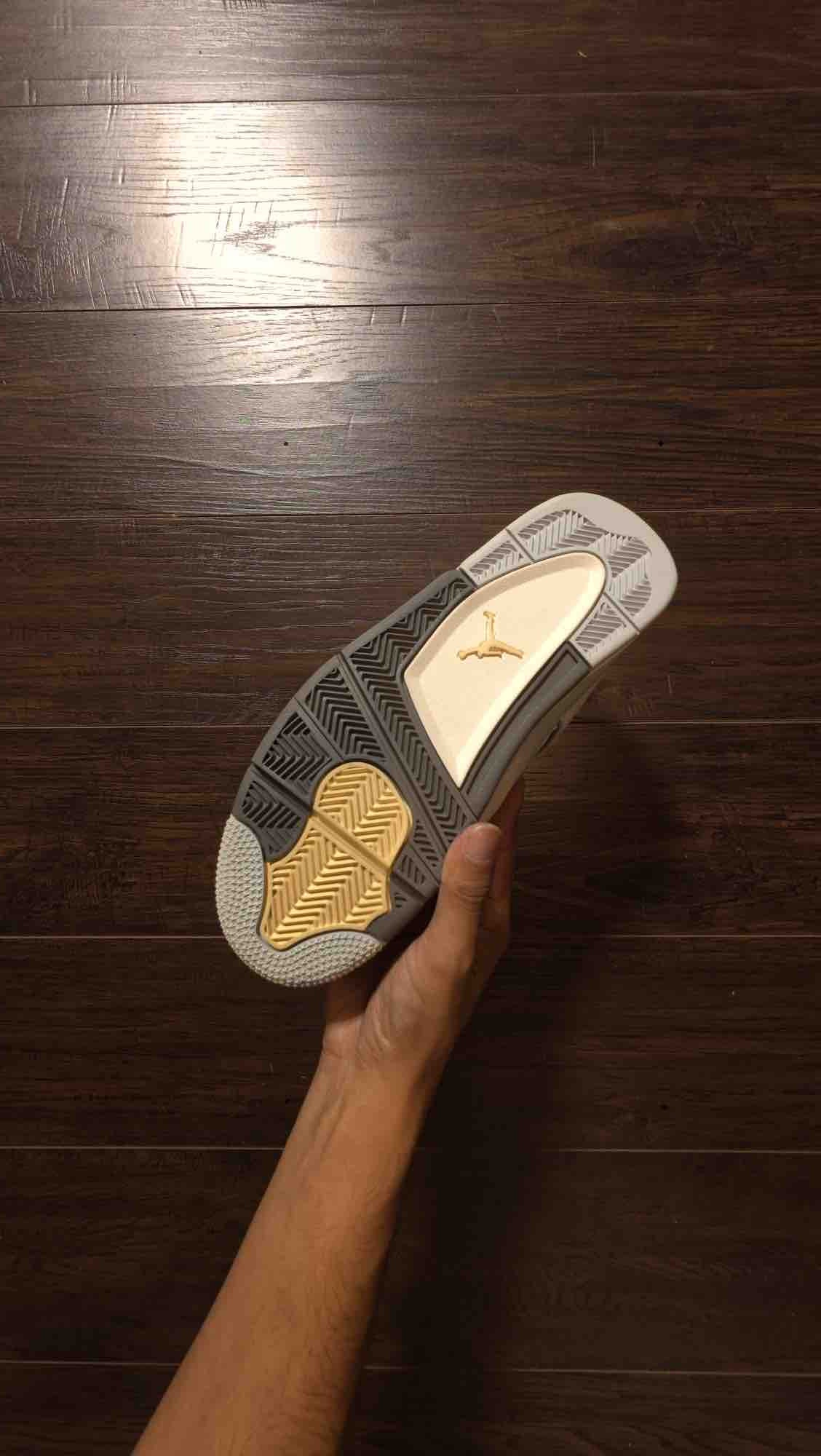 Jordan 4 Retro SE Craft Photon Dust [NEW] - 8 M