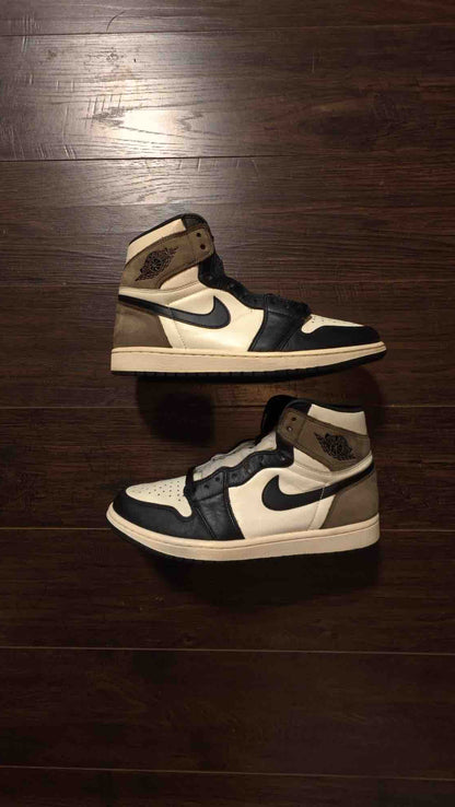 Jordan 1 Retro High Dark Mocha [USED] - 10.5 M