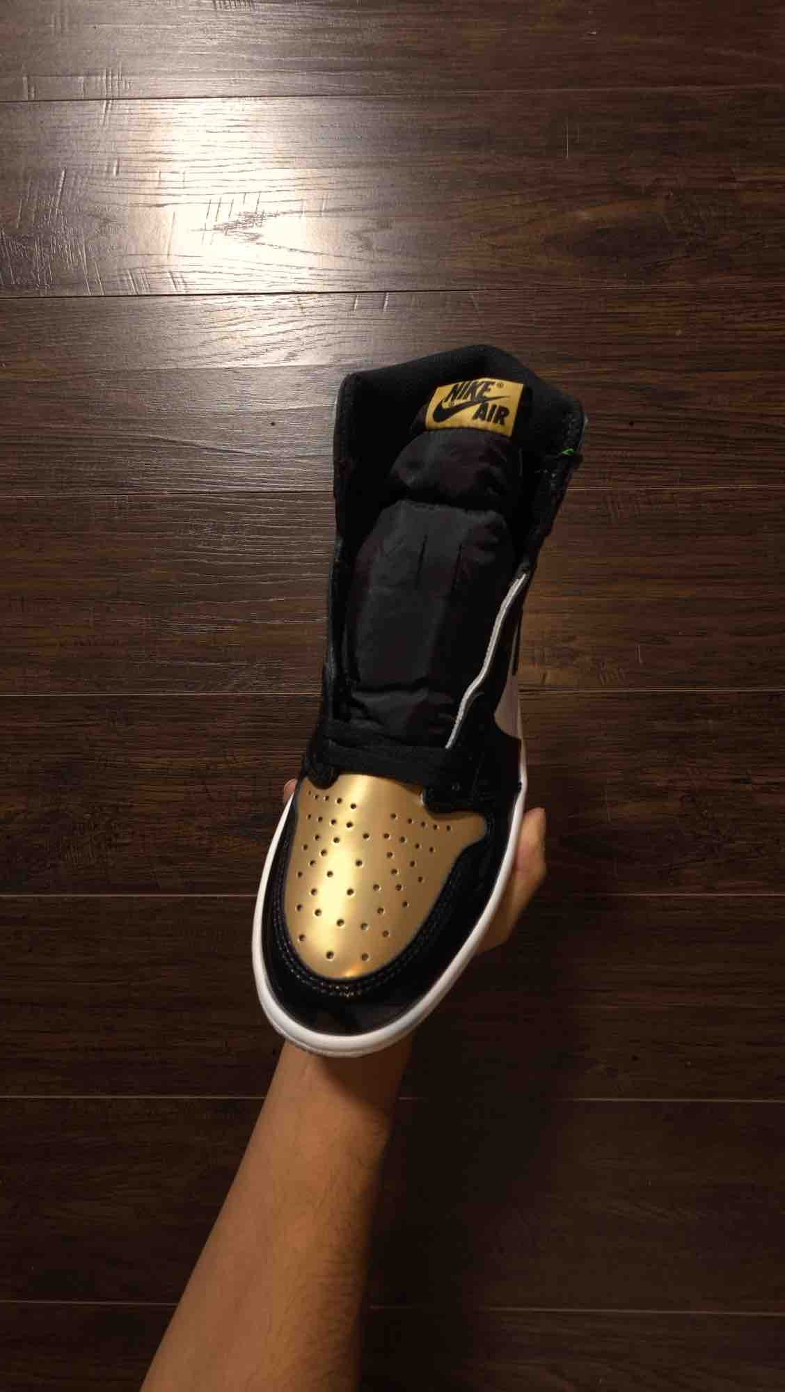 Jordan 1 Retro High NRG Patent Gold Toe [NEW] - 9.5 M