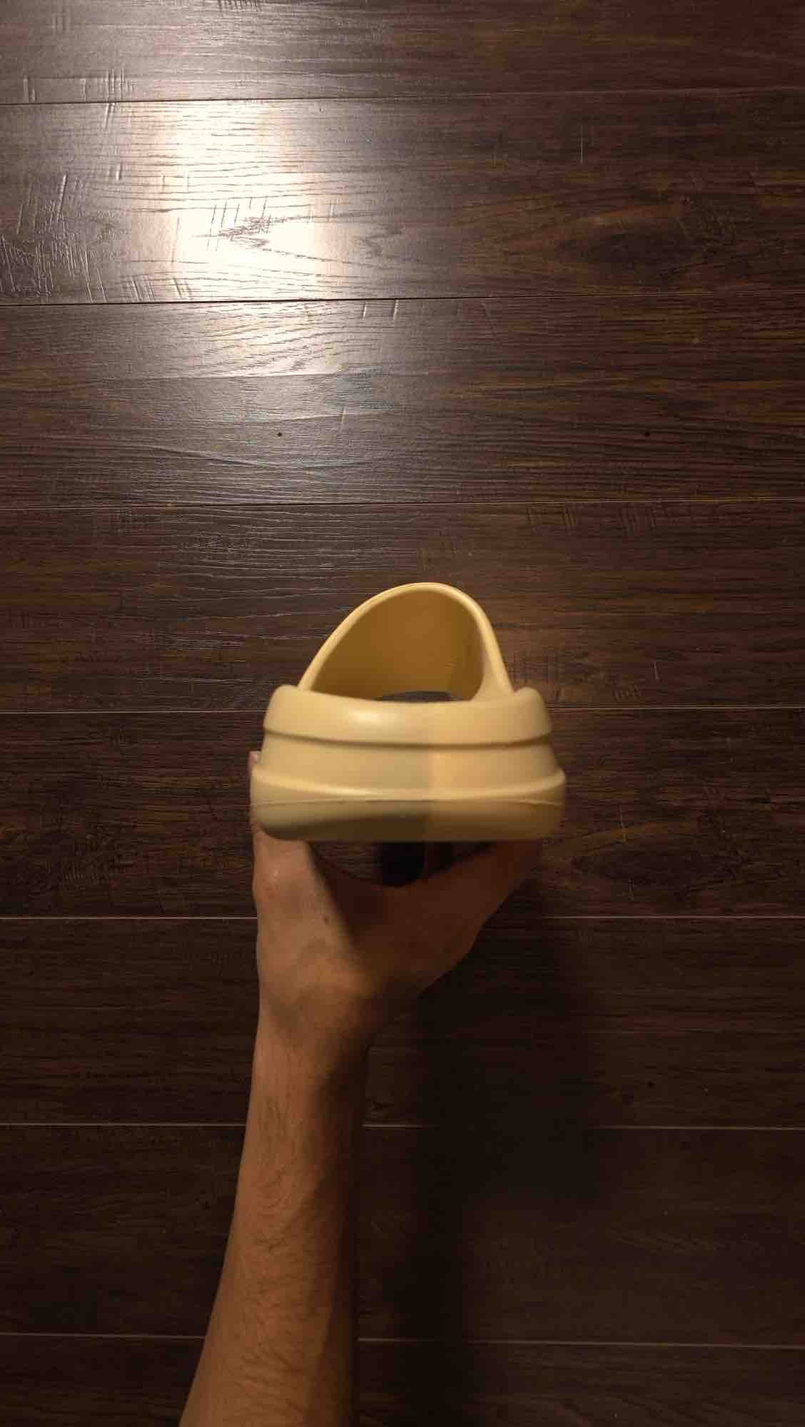 adidas Yeezy Slide Desert Sand [USED] - 7Y