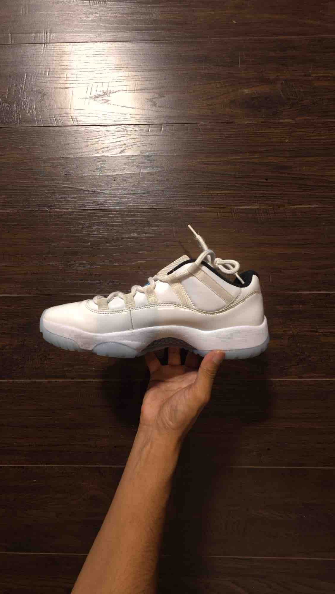 Jordan 11 Retro Low Legend Blue [USED] - 9.5 M