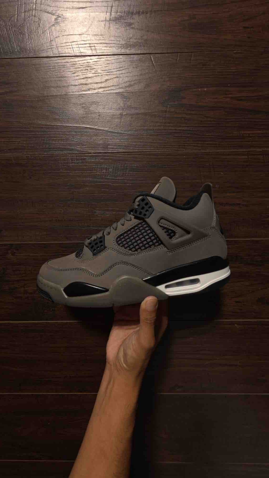 Jordan 4 Retro Cave Stone [NEW]