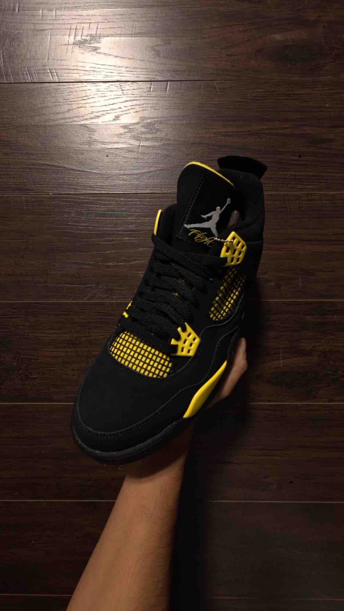 Jordan 4 Retro Thunder (2012) [NEW] - 9.5 M