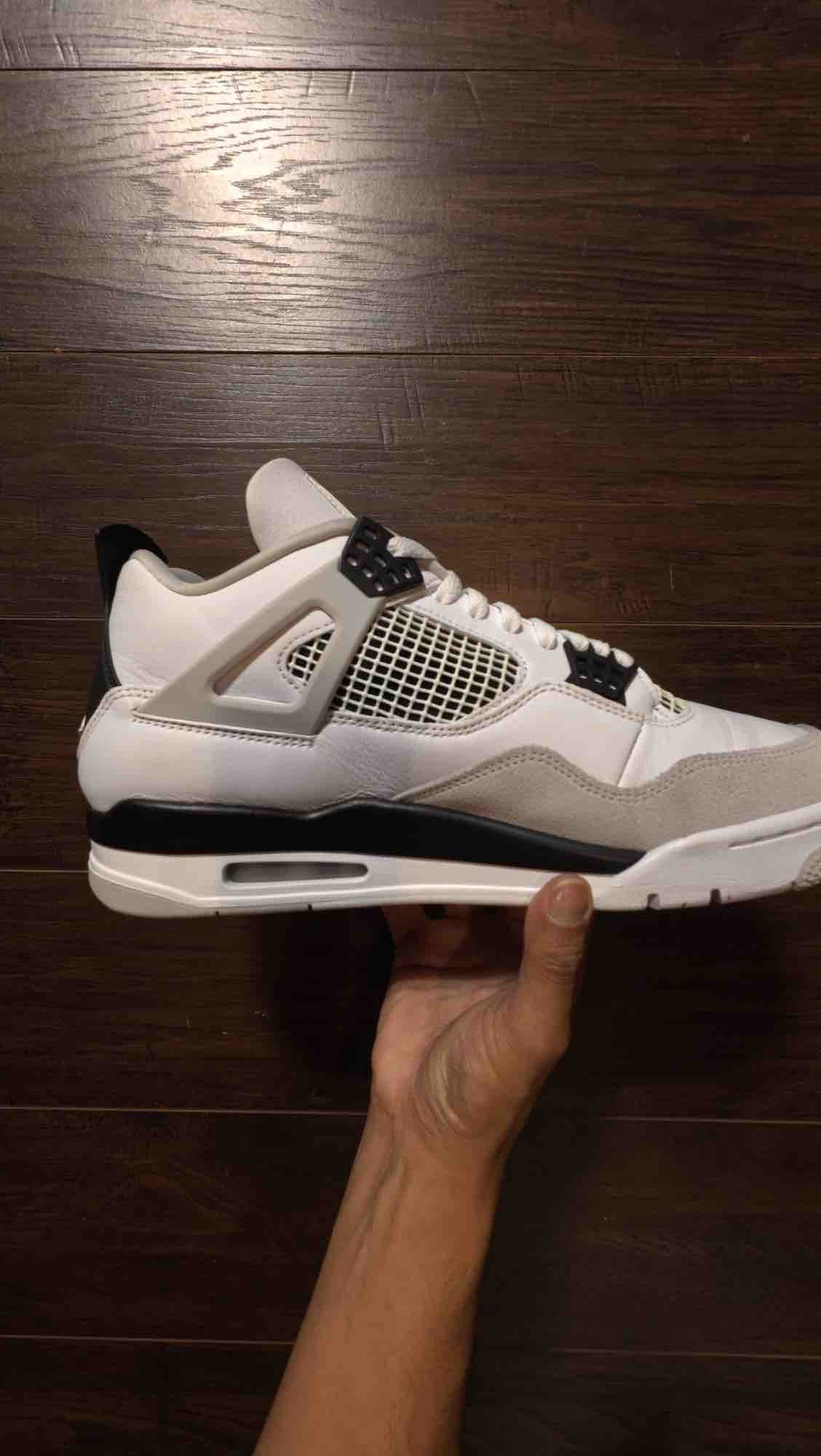 Jordan 4 Retro Military Black [USED] - 12 M